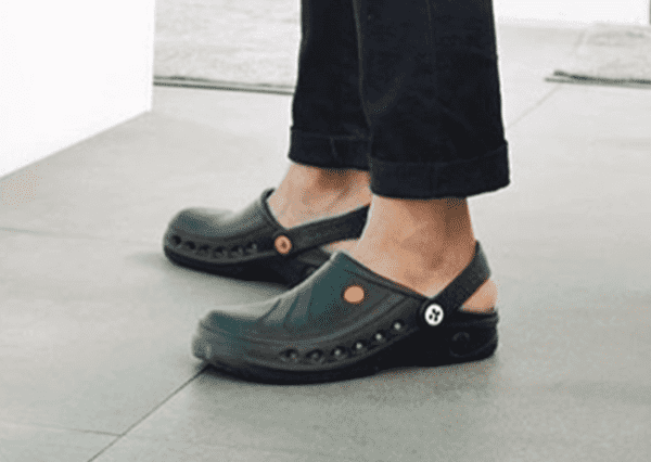 'Sonic' Anti-slip, Anti-static Washable Theatre Nurse Clogs from Safety Jogger Professional EN ISO 20347 OB SRA ESD - Image 12