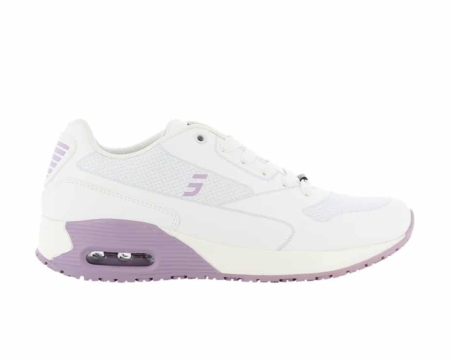 Smalle nike sneakers hotsell