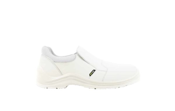 Gusto anti-slip safety shoe in white
