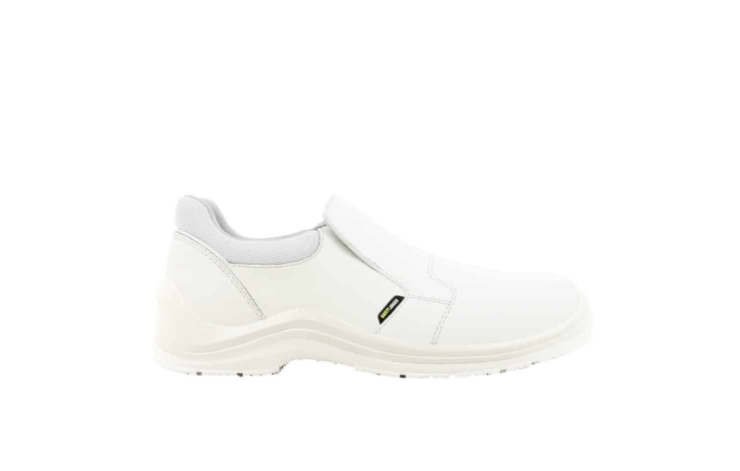 white non slip shoes